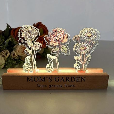 Personalisierte Geburtsblumen-LED-Nachtlampe mit Holzsockel und Familiennamen als Muttertagsgeschenk