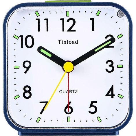 Petit réveil analogique à piles, silencieux (sans tic-tac), avec sonnerie à augmentation progressive, fonction snooze et rétroéclairage facile à régler (noir). (1/5)
