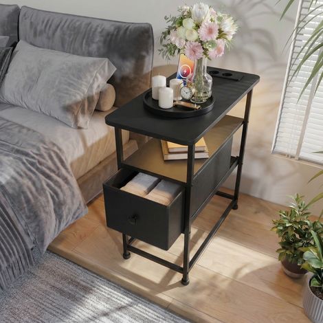 Beistelltisch mit Steckdosen und USB, 60 x 30 x 62 cm, moderner schwarzer Nachttisch mit 1 Schublade und Ablagefach