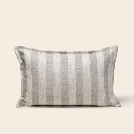 Housse de coussin en Jacquard de rayures  FABBIO (1/4)
