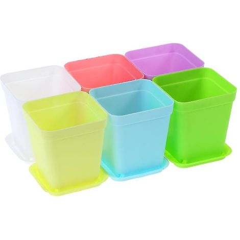 24 pots de fleurs en plastique (1/3)