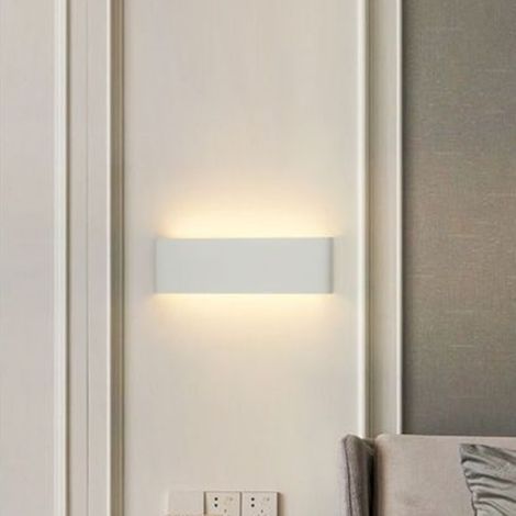 TrAdE Shop Traesio - Lampada Applique Led Bianca Muro 15w Ip20 Doppio Led Cct Switch Cambia Colore Luce E57-b3c - (1/5)