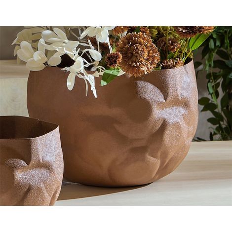 Jardinière en métal et terre cuite à motif froissé, 37 x 25 cm (1/3)