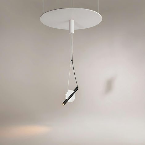 Suspension design graphique – disque blanc et tube noir MONA (1/5)