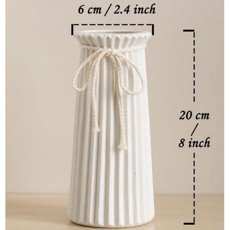 Vase en céramique blanche pour fleurs et herbe de la pampa, petit vase côtelé de style nordique rustique moderne (1/4)
