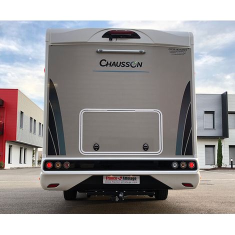 Forfait de pose attelage + faisceau sur camping-car (1/2)