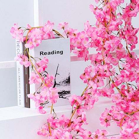 Künstliche Kirschblütengirlande (Sakura) mit roten Rosen, zur Dekoration von Wohnräumen, vom Schlafzimmer bis zum Büro. (1/5)