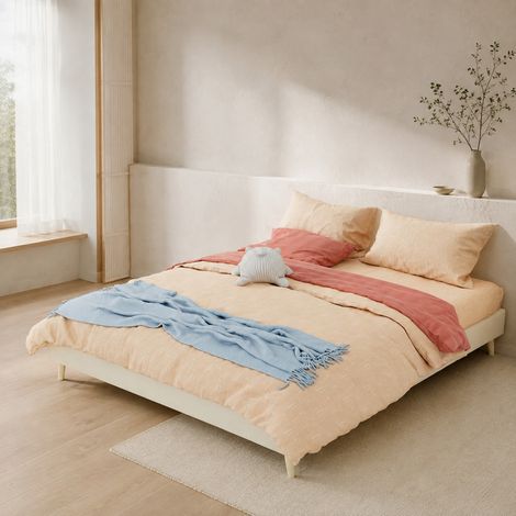 Letto 160x200 in velluto olandese beige, base bassa, struttura in metallo DESVIAE (1/5)