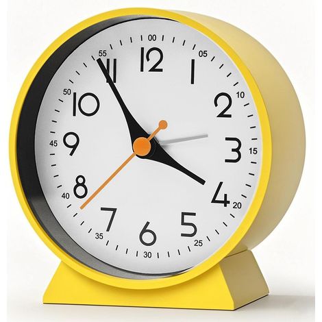Este despertador analógico es silencioso y compacto, lo que lo hace ideal para decorar tu sala de estar, dormitorio o mesita de noche. (1/4)