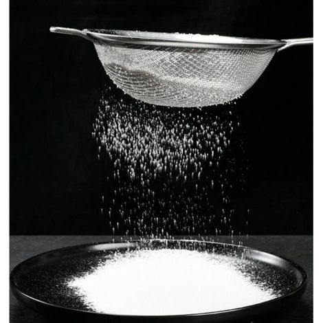 Fine Mesh Set of 4 Kitchen Sieves, Flour Sifters for Baking, Stainless Steel Strainers