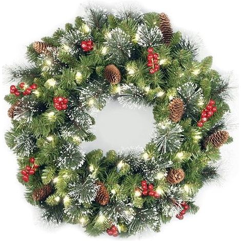 Künstlicher Weihnachtskranz, 45 cm, mit LED-Beleuchtung, Fichtensockel, verziert mit Tannenzapfen, Beerensträußen und frostigen Zweigen (1/4)