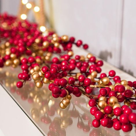 1.3m Red & Gold Berry Cluster Christmas Garland Mantle Window Indoor Decoration (1/3)
