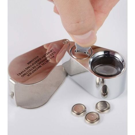 Loupe bijoutier 40x métal pliante, lumière LED/UV, pour bijoux et pièces (1/4)