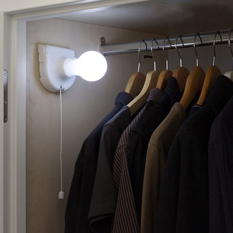 Lanterne portative LED sans fil – Ampoule incassable – Fixation adhésive – Fonctionne avec 4 piles AA – Design léger et maniable – Shop-Story