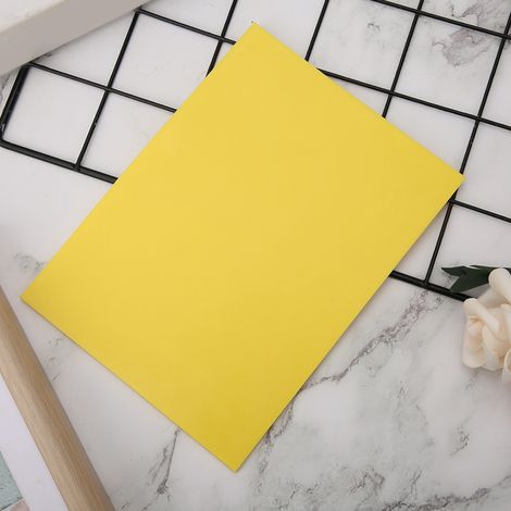 Blocs de sculpture fins en caoutchouc jaune gélatineux, spécialement conçus pour la fabrication de tampons maison.