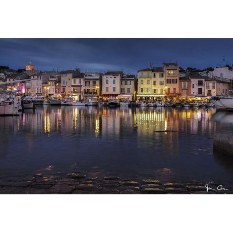 Tableau sur verre synthétique Cassis nuit 65x97 cm - Impression sur Verre synthétique - Image HD  imprimée sur Verre synthétique - Tableau mural décoratif - Fabriqué en France (1/5)