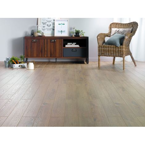 Alle Carrelage - CHENE AMANDE - Parquet stratifié BATON ROMPU 12 mm