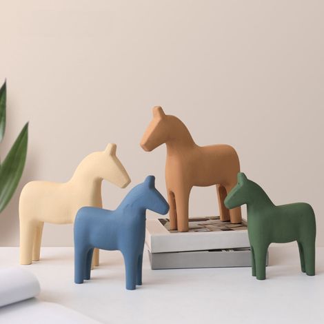 Cheval En Bois - Décor Intérieur Minimaliste Pour Salon Bureau Table Basse - Figurine Cheval Rustique En Bois Vert - 18 x 16 x 5 cm - 1 Pièce