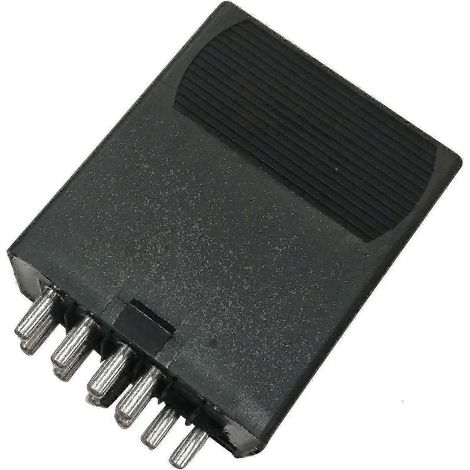 Kraftstoffpumpenrelais 0035452405 für Mercedes-Benz W124, W126, W201 (190E, 260E, 300E, 300CE, 300SE, 300TE, 300SEL, 198-AH, 26S). (1/5)
