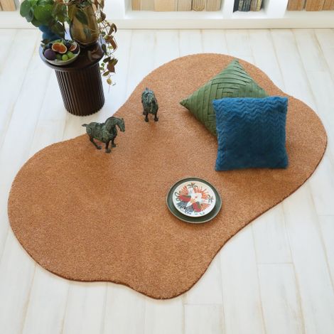 Tapis en matière recyclée de forme organique - Re-life - Rouille terracotta - 120 x 180 cm (1/5)
