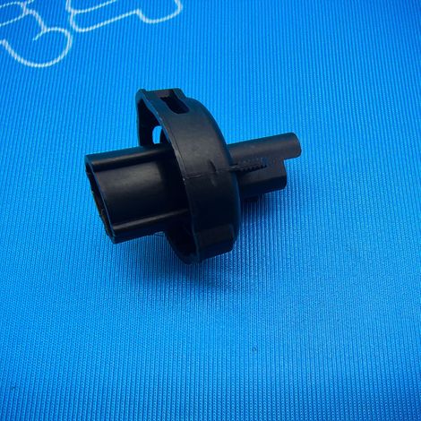 Rear fog light socket 26260-2FL0A for Venucia D60T60T70T70XT90 automotive parts (1/4)