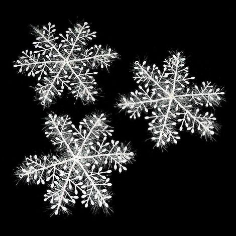Bastelset für weiße Schneeflocken-Ornamente für eine Winterwunderland-Party