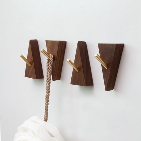 Lot de 4 patères décoratives en bois, petits crochets en bois et métal doré pour suspendre chapeaux, serviettes, peignoirs, vêtements, clés et sacs. (1/5)