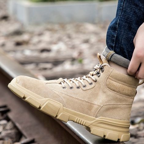 Ranger sécurité homme 43, modèle isolant 6kV, cuir beige, embout acier renforcé, anti piqûre et anti choc (1/4)
