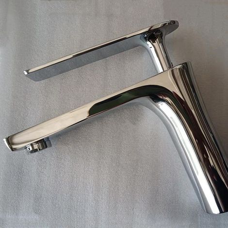 Nordic minimalist brass basin faucet for hot and cold water, bathroom vanity, washbasin, handwashing basin, splash-proof faucet - electroplated model, without pipe.