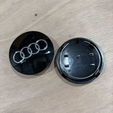 Satz mit 4 Radnabenkappen (68 mm) für Audi A4L, A3, A6L, Q2L, Q3 und Q5L, Felgenmittenemblem, Raddekorationszubehör, 4 Stück, Schwarz (1/2)