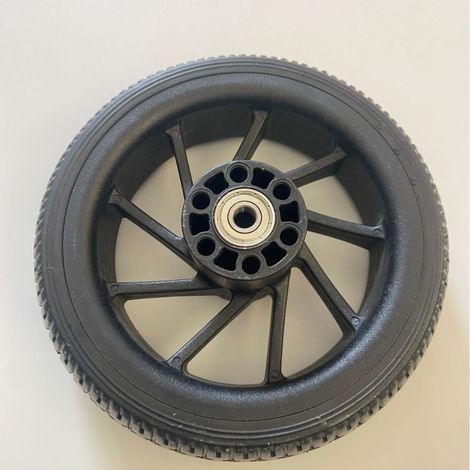 Scooter with disc brake, stabilizers, 6.5-inch front wheel and solid tires. (1/4)
