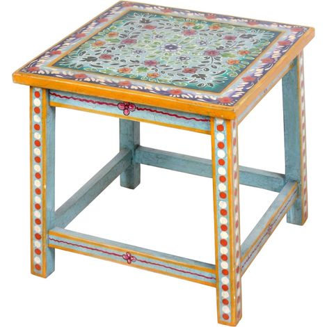 Sgabello decorativo in legno colorato ed elegante per la casa