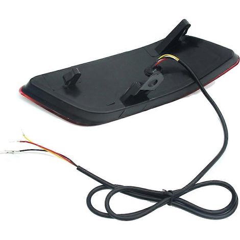 Feu arrière à LED rouge avec réflecteur et feu stop pour pare-chocs de voiture (1/5)