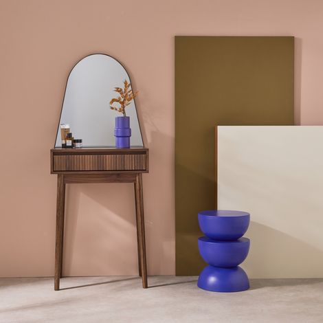 Coiffeuse décor bois LINEAR miroir arrondi 1 tiroir 60 cm. façade striée. Noyer (1/5)