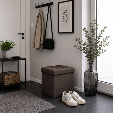 belviona Sitzhocker mit Stauraum, faltbare Sitzbox mit Leinenbezug, gepolsterte Sitzfläche & 40 l Stauraum, 38x38x38 cm, braun (1/5)