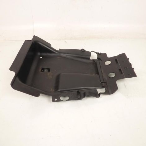 [PRODUIT D'OCCASION] Sabot bas de caisse pour scooter Suzuki 650 An Burgman 2003-2005 (1/2)