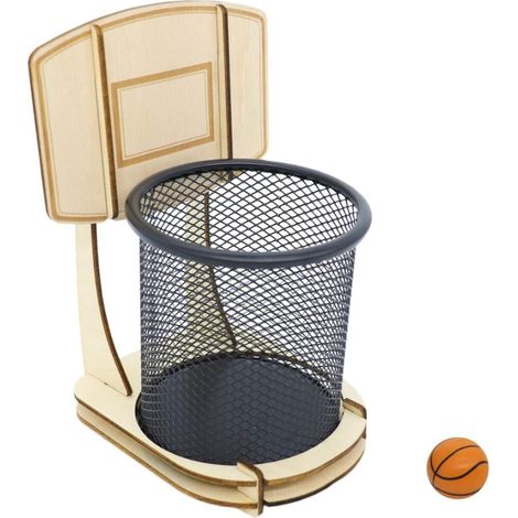 Diese Aufbewahrungsbox aus Metallgitter eignet sich für Bürotische und Büromaterialien. Ihr kreatives Basketball-Design macht sie zu einem originellen und einfach aufzubauenden Geschenk für jeden Bask