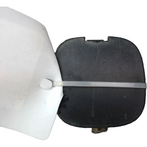 [PRODUIT D'OCCASION] Obturateur Couvre Crochet De Bouclier Ar PEUGEOT Bipper Fg 2008-... ♻️ Ref Oe. 7410gr - Garantie à vie (1/4)