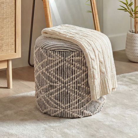 Pouf de rangement style bohème 40x45 cm en laine tissée gris et écru (1/5)