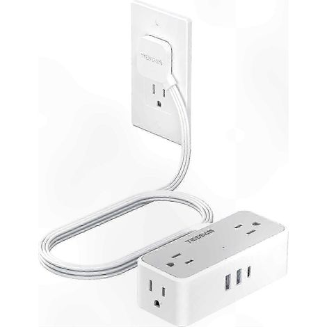 Prise de courant protégée contre les surtensions avec rallonge plate de 1,5 mètre, adaptée à une utilisation à domicile et au bureau. (1/4)