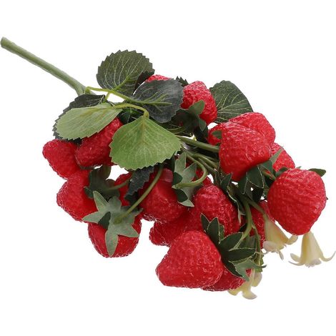 Bouquet de fraises en mousse pour décoration avec fruits rouges