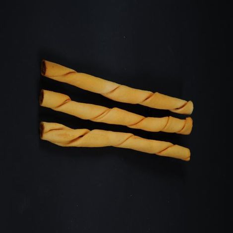 Bravo Prem Smoked Bacon Twisted Stick 18mm 25cm [DCse 80] - 17075
