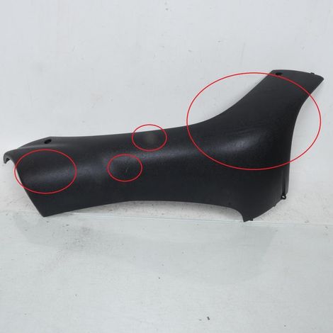 [PRODUIT D'OCCASION] Sabot bas de caisse droit origine pour Scooter Peugeot 50 (1/5)