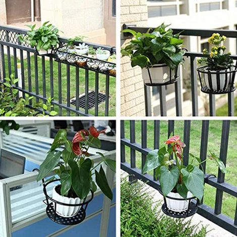 Support suspendu en fer pour jardinières, pots de fleurs et autres plantes, idéal pour une clôture de patio, balcon ou porche. (1/5)