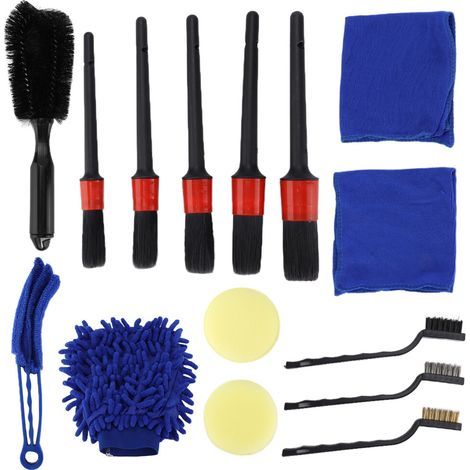 Ce kit de 15 brosses pour dépoussiérer l'intérieur de votre voiture est idéal pour nettoyer l'intérieur, l'extérieur, les roues, le tableau de bord, les bouches d'aération et autres surfaces. (1/5)