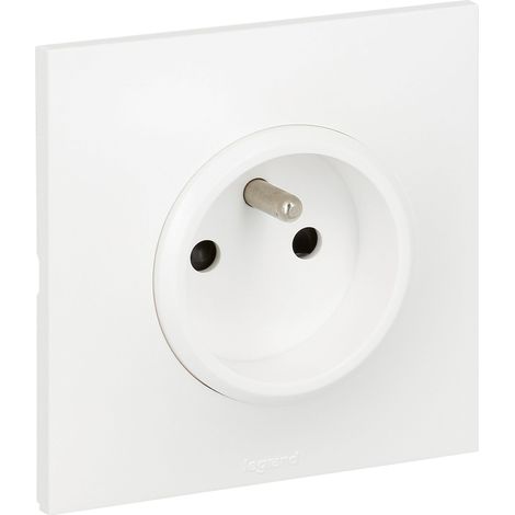 Legrand – Prise de courant avec terre Neptune – Installation encastrée – 16A – Connexion rapide par bornes automatiques – Éclips de protection (1/5)