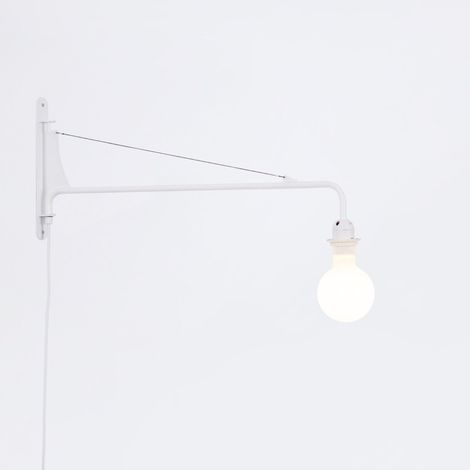 Aplique De Pared Orientable Con Cable Y Enchufe "Pitt" -