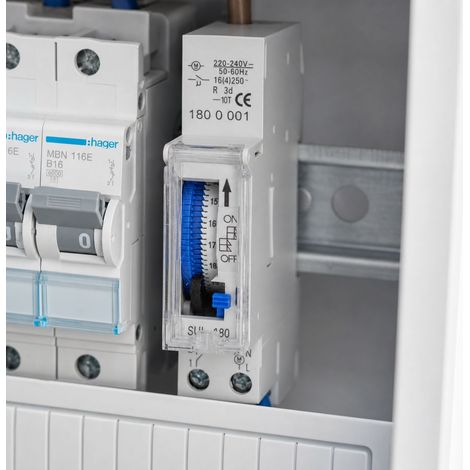 Minuterie mécanique 24h avec compensation de coupure 72h, rail DIN, 16A 230V, modèle SUL180A pour éclairage et appareils (1/5)