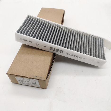 The 1612350180 activated carbon filter is compatible with Peugeot 308, 308 SW and 408 models. It filters PM2.5 fine particles and odors. (1/4)