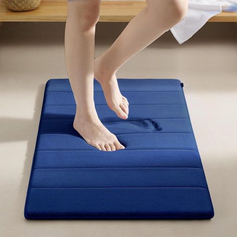 Tapis de bain en mousse à mémoire de forme 40x60cm, très absorbant, lavable en machine (bleu marine). (1/5)